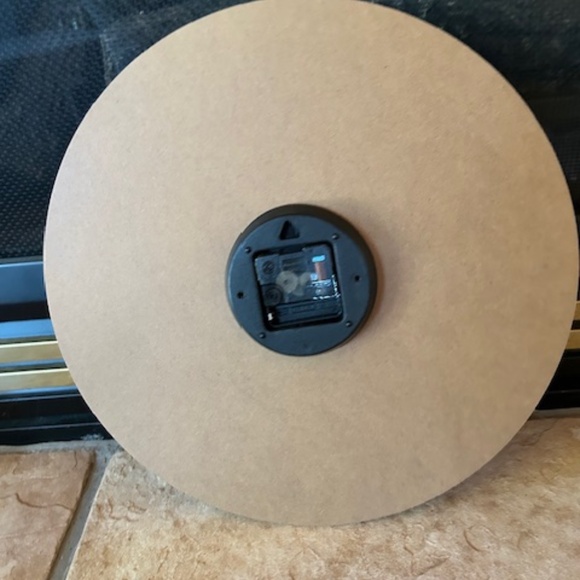 Brown Farmhouse Battery Operated Wall Clock, 16" NWOB - Picture 3 of 4